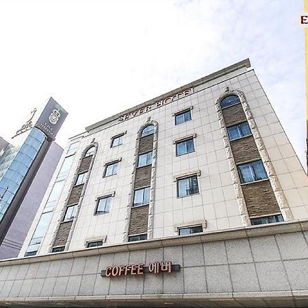 Ever Hotel Jeju Exterior foto